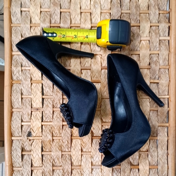 #ST38 Apt.9 High Heels for women Size 6 1/2 Med - Picture 4 of 7